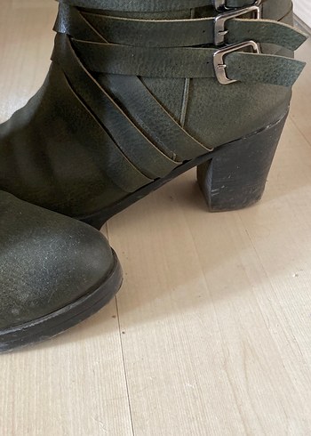 Gri Deri Kadın Topuklu Botlar fiyat sorunuz - Görsel 4