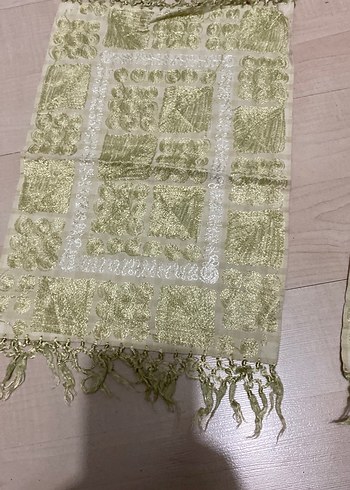 Yeşil Parlak Dantelli Kadın Şal