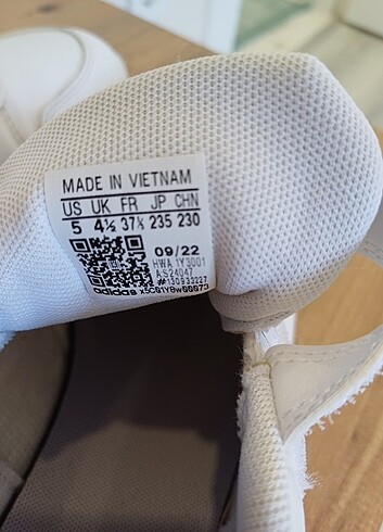 37 Beden beyaz Renk Adidas stan smit orijinal ayakkabı