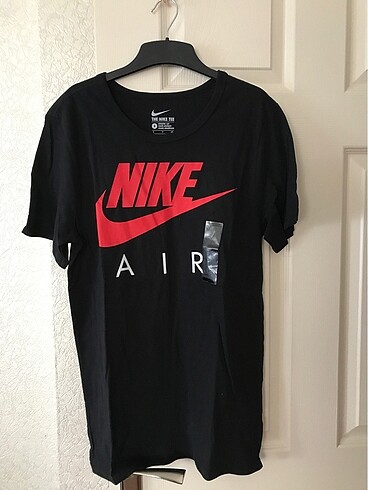 Nike tshirt
