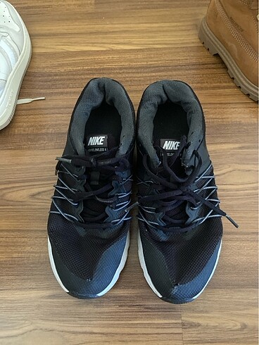 nike spor ayakkabı