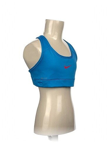 Nike Nike Büstiyer %70 İndirimli.