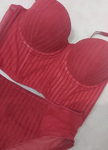 m Beden kırmızı Renk Sim Detaylı Korseli Destekli Vişne Bralet Takım