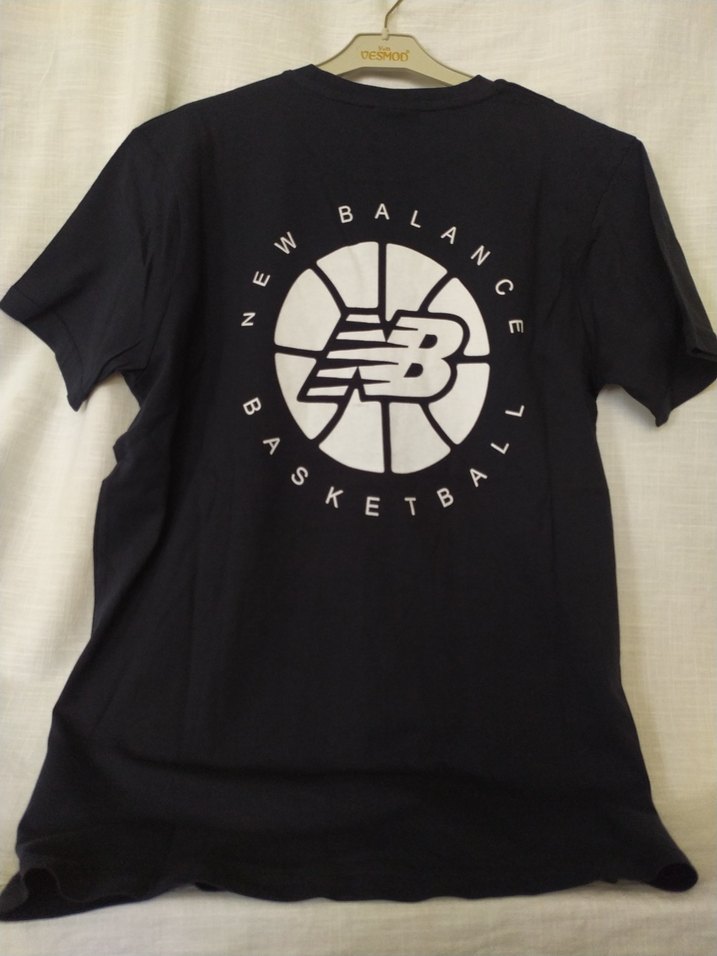 New Balance Tişört - Görsel 5