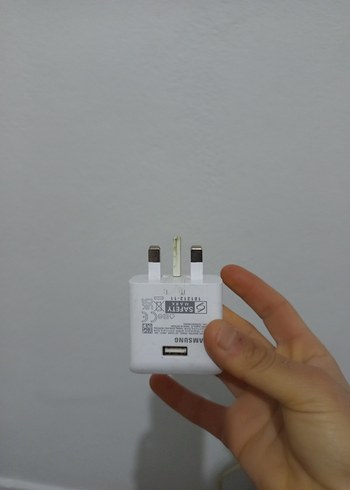 üç girişli başlıklar ve iPhone kablosu - Görsel 4