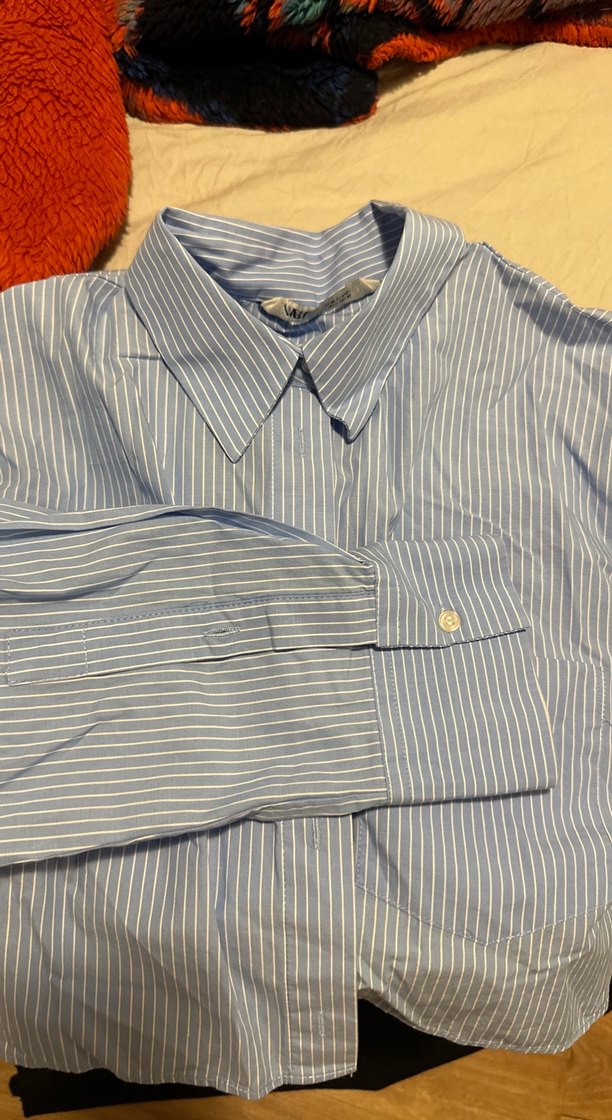 Düğmeli, Yaka Detaylı Mavi Kadın Gömlek - Görsel 2