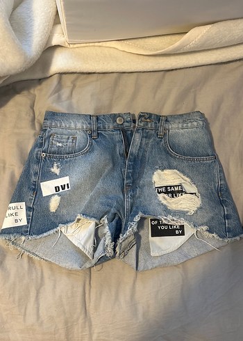 Gevşek Kesim Baskılı Mini Kot Şort