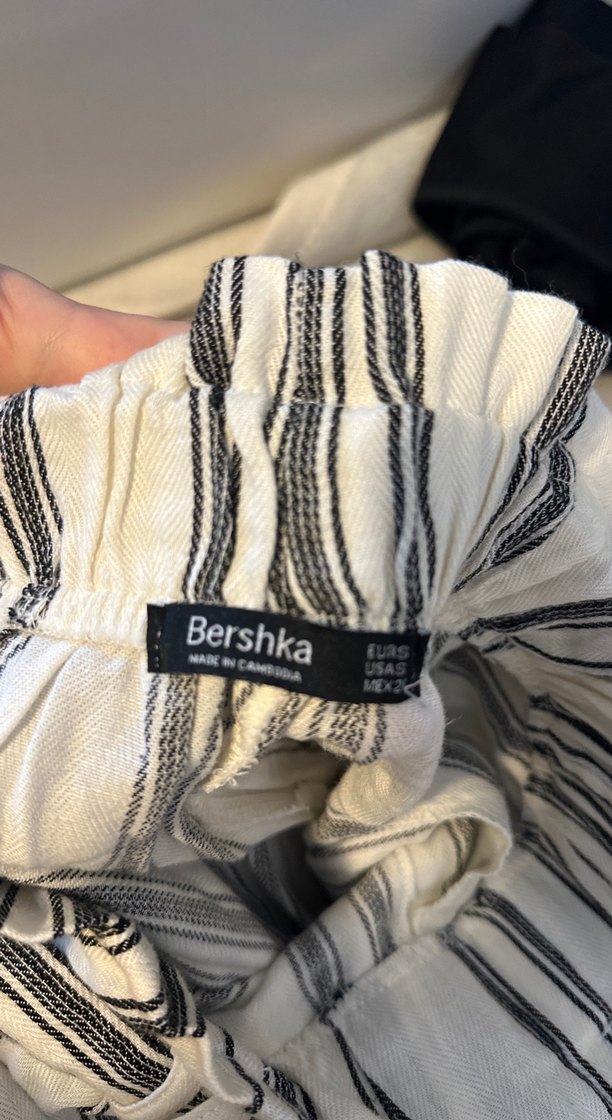 Çizgili Kemerli Mini Keten Şort - Görsel 5