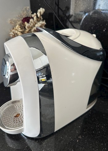 Beyaz ve Gri Kahve Makinesi - Görsel 3