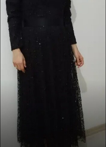 Abiye Sıfır ayarında bir defa giyildi 