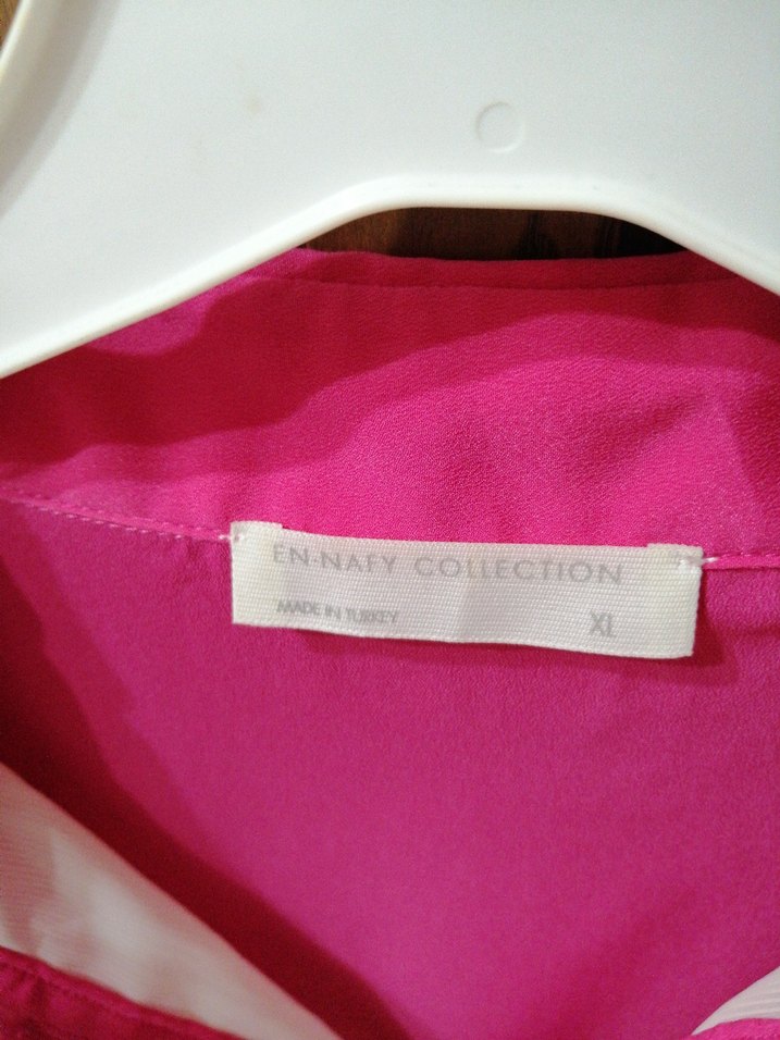 Uzun Kollu Pembe Düğmeli Kadın Gömlek - Görsel 4