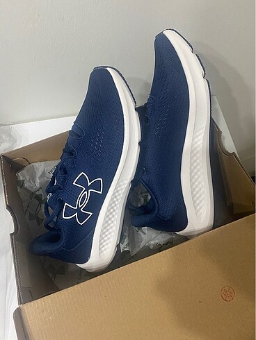 40 Beden çeşitli Renk Under Armour