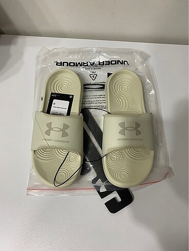 Under Armour terlik