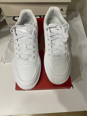 37,5 Beden beyaz Renk Puma Court Classy