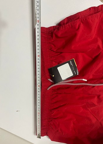 Kırmızı Erkek Şort - Görsel 3
