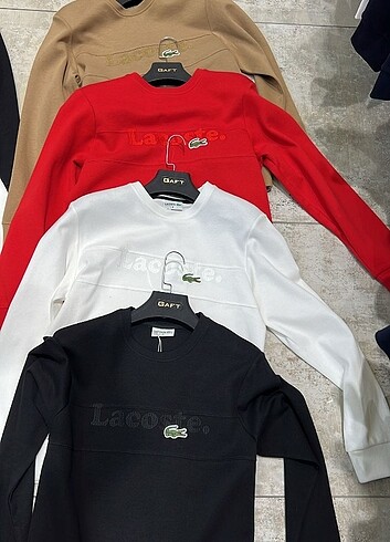Lacoste sweatshirt