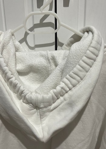 Beyaz Kapüşonlu Sweatshirt - Görsel 5