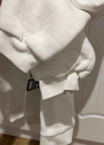 Beyaz Kapüşonlu Sweatshirt - Görsel 6