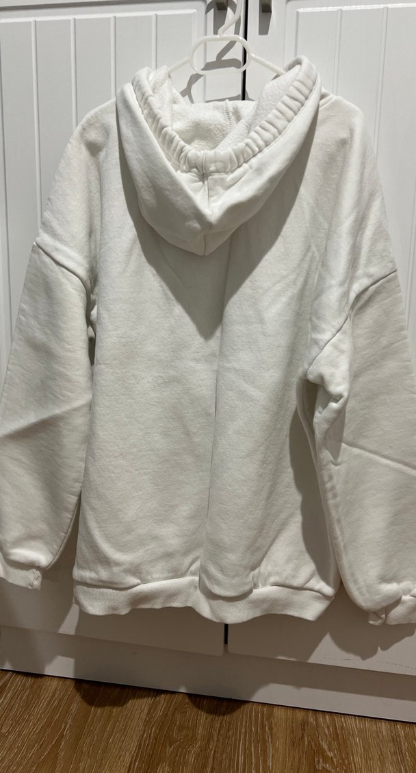 Beyaz Kapüşonlu Sweatshirt - Görsel 4