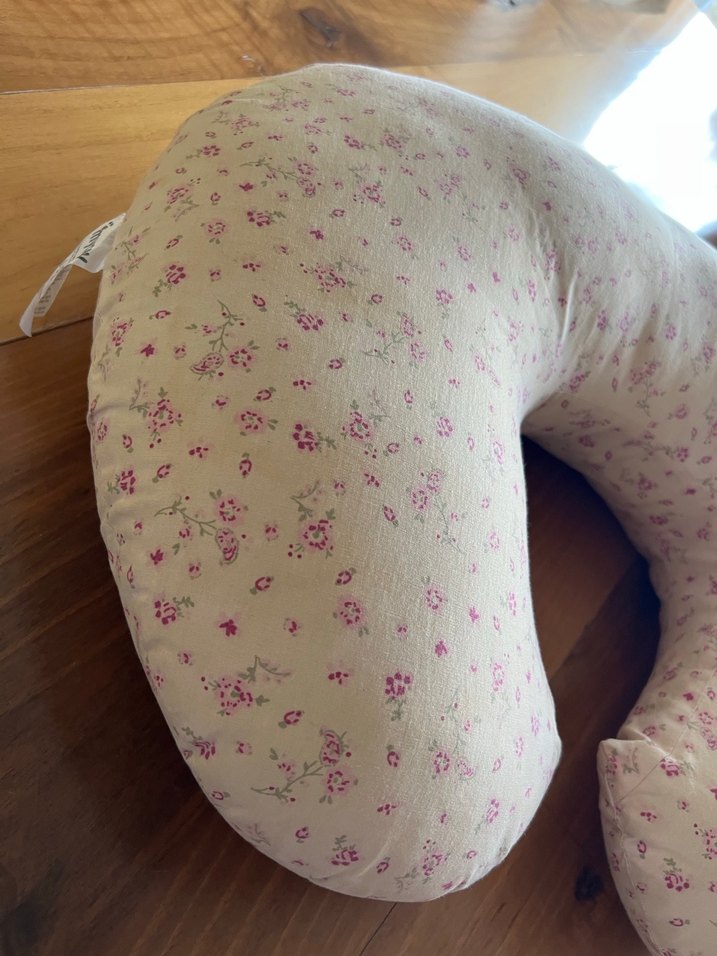 Bej Çiçek Desenli Emzirme ve Hamile Yastığı - Görsel 4