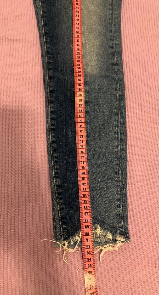 Tokalı, dar kesim, midi boy kadın kot pantolon - Görsel 4