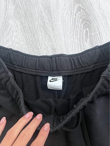 l Beden Nike eşofman şort