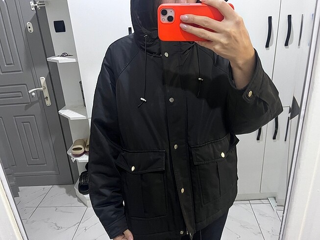 l Beden siyah Renk Pull and Bear kapşonlu mont