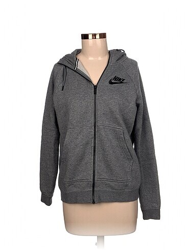 Nike Spor Dış Giyim %70 İndirimli.