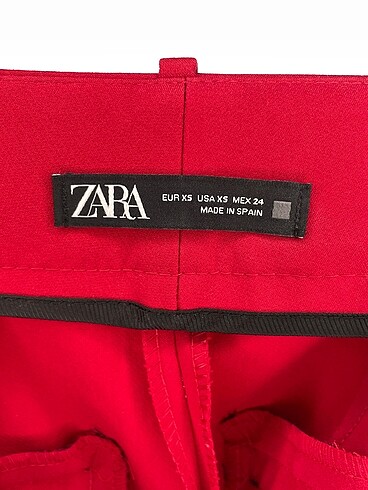 xs Beden kırmızı Renk Zara Düz Kesim %70 İndirimli.