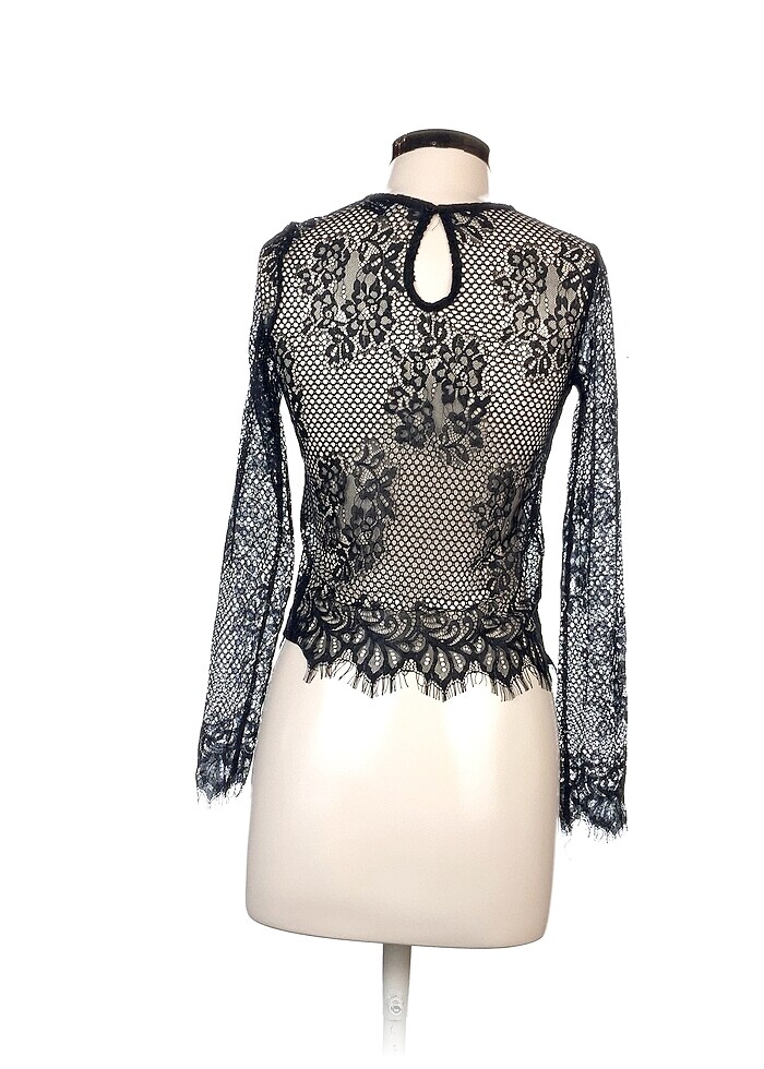 Pull and Bear Bluz %70 İndirimli. - Görsel 3