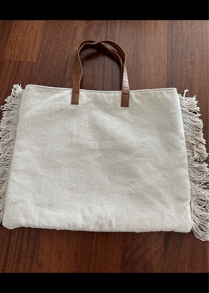 Anthropologie den harika bir plaj cantasi - Görsel 2