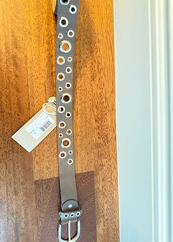 Vizon-kahve deri metal delikli kemer - Görsel 4