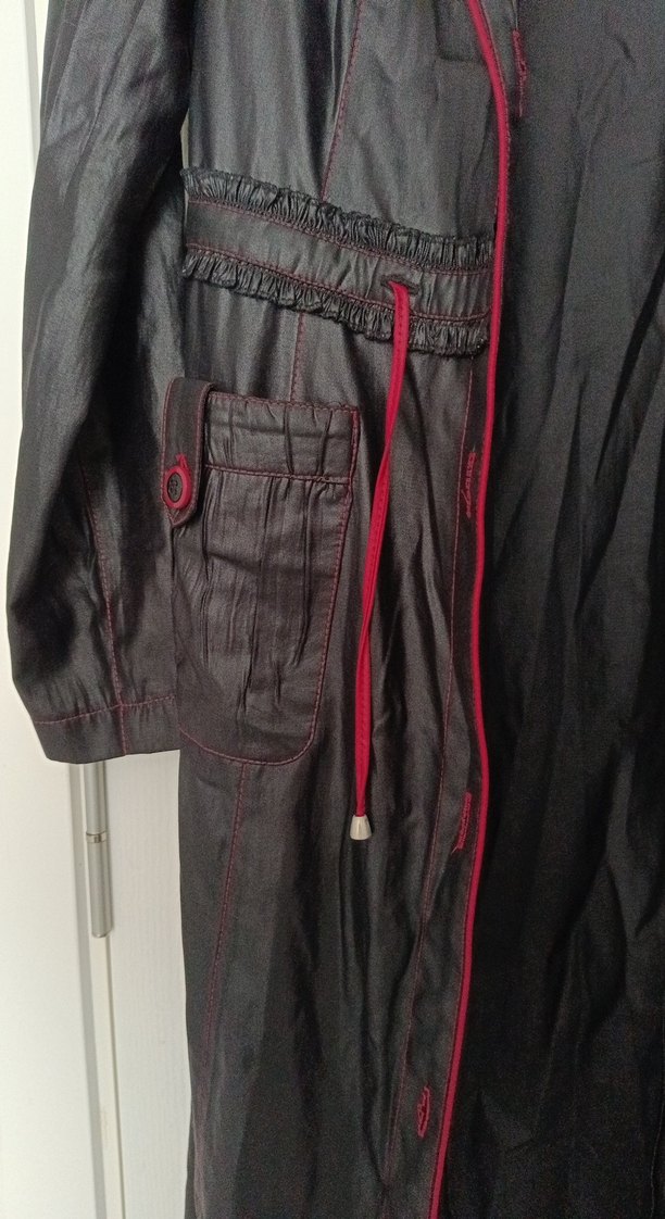 Uzun Siyah Gotik Yağmurluk - Görsel 3