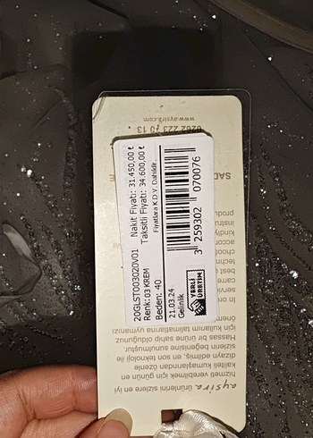 Işıl ışıl parlayan kumaşlı A kesim kendinden tarlaranlı Gelinlik - Görsel 15