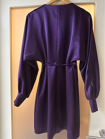 Mor balon kollu saten elbise - Görsel 2