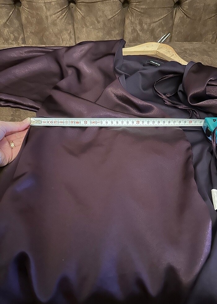 Mor balon kollu saten elbise - Görsel 5