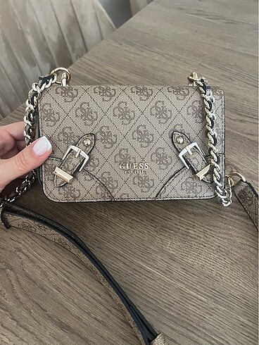 Guess monogram