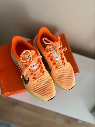 38 Beden Wmns air winflo