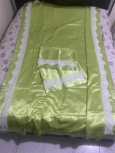 Diğer Üç parça
