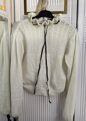 Kadın Beyaz Örgü Yaka Detaylı Kazak - Görsel 2