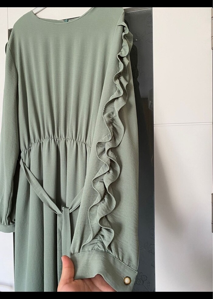 Haki yeşil tesettür elbise - Görsel 2