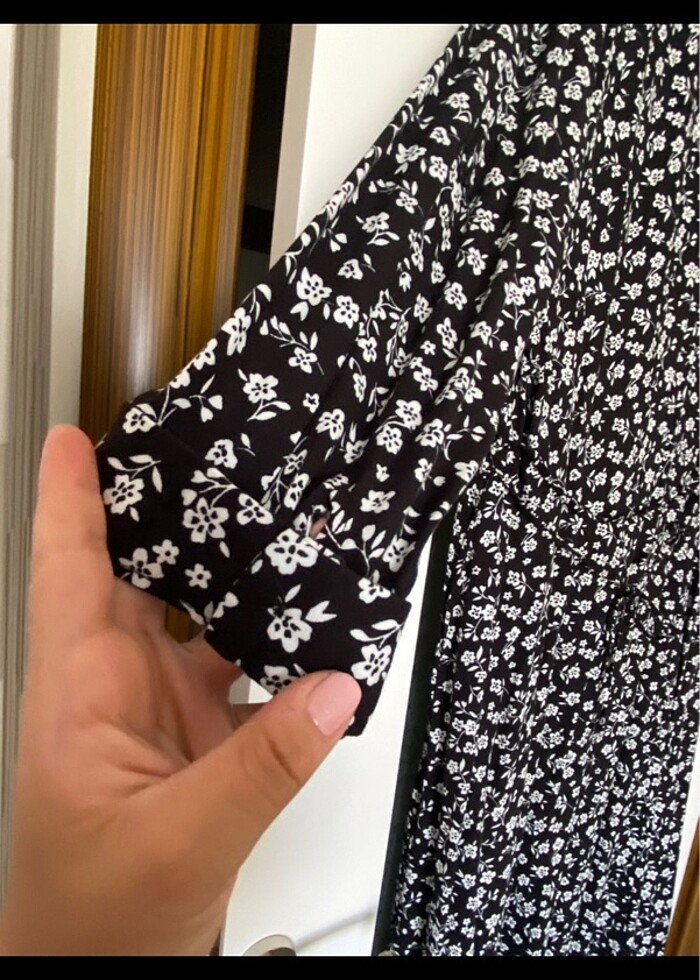 Çiçekli uzun elbise - Görsel 4