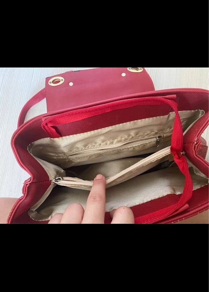 Kırmızı kol çantası - Görsel 3