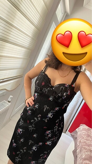 m Beden H&M çiçekli siyah mini elbise