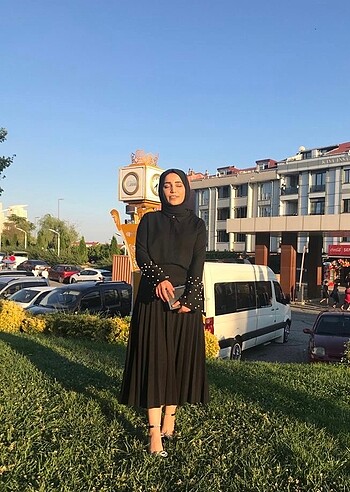Siyah Gömlek
