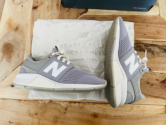 38 Beden New Balance NB247 Spor Ayakkabı