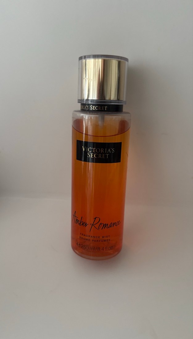 Victoria's Secret Amber Romance Kadın Parfümü - Görsel 2