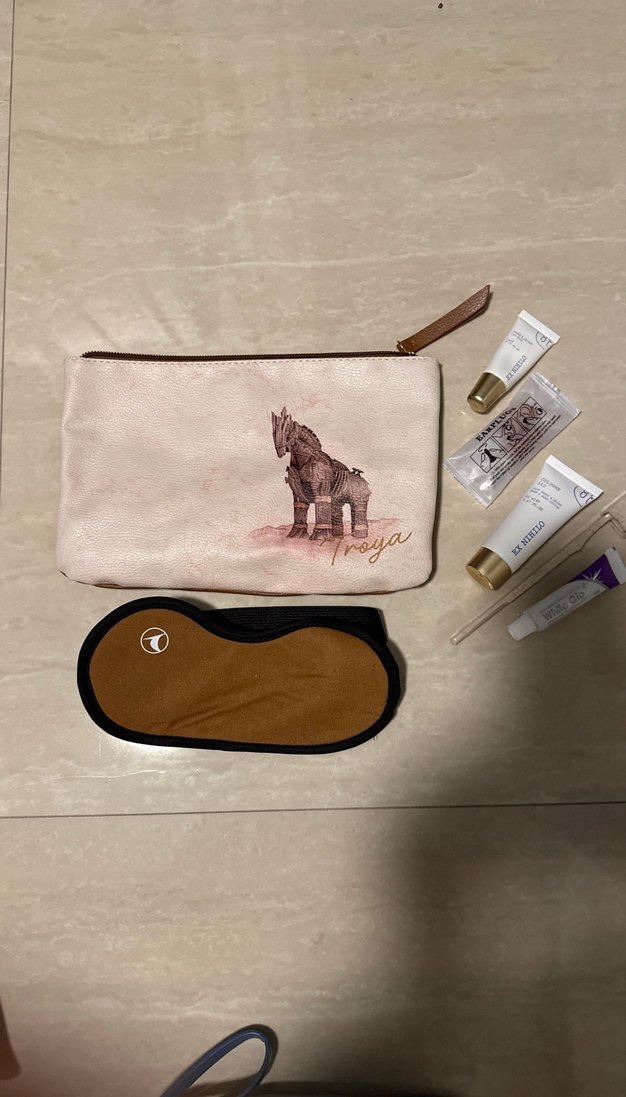 Krem suni Deri Makyaj Çantası - Görsel 4