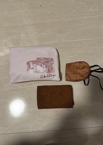 Bej  Baskılı Fermuarlı Makyaj Çantası - Görsel 4