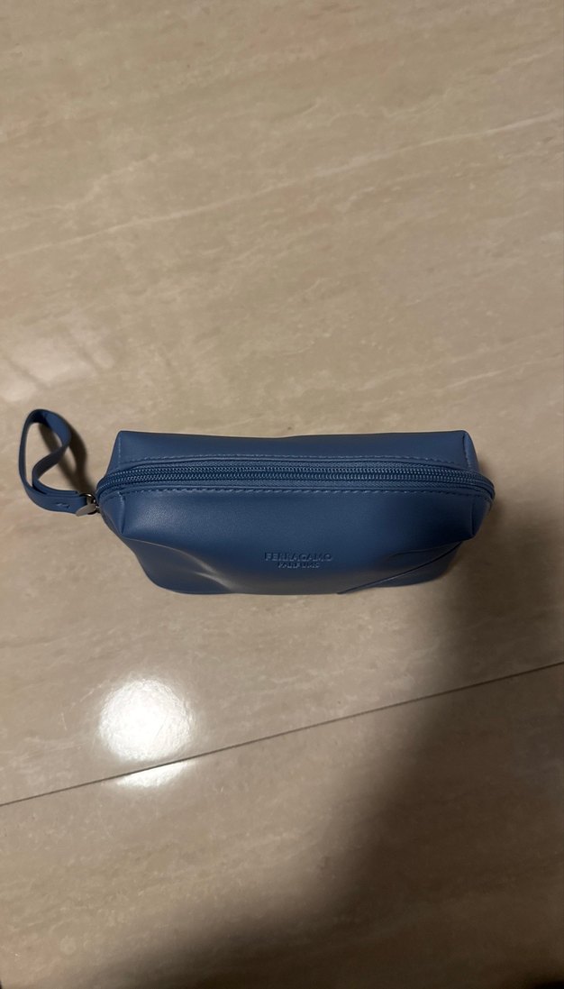 Mavi Deri Kadın Makyaj Çantası - Görsel 2